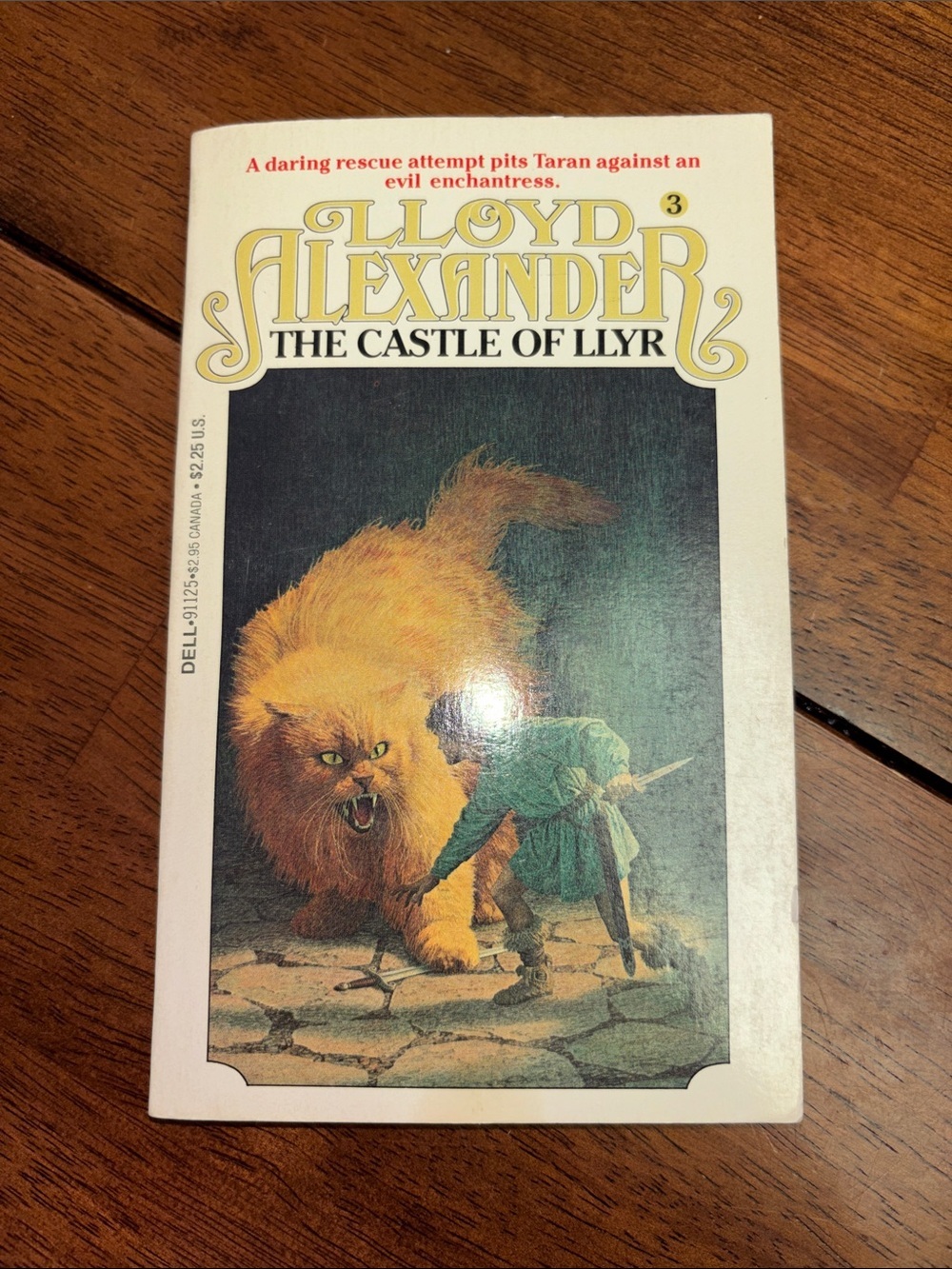 ⚔️The Castle of Llyr by Lloyd Alexander | Vintage Paperback